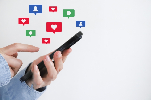 【情報】SNSで被害にあわないために