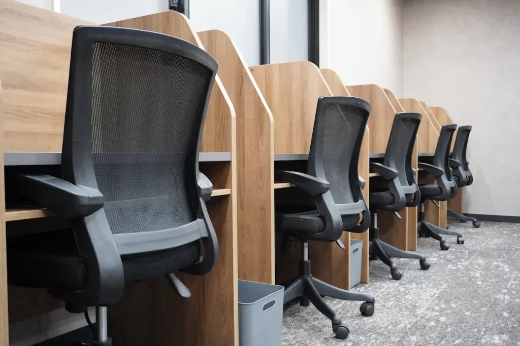 就労移行支援事業所リンクス千葉の個別訓練スペース