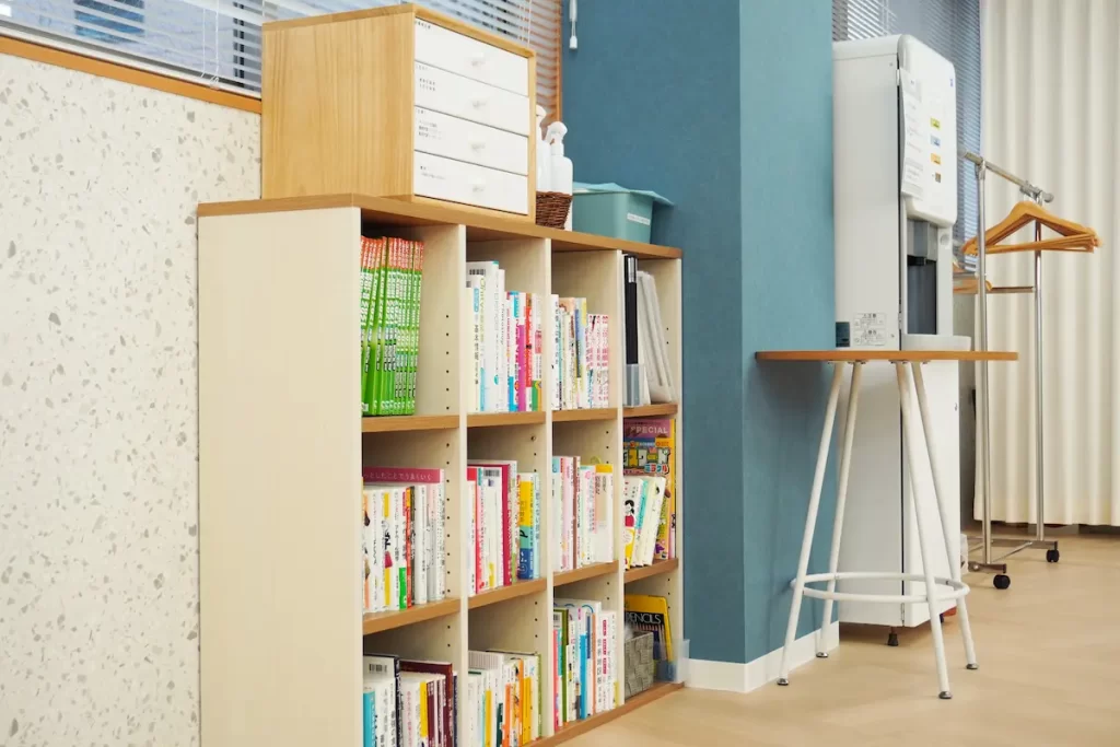 自立訓練事業所リンクス川越の本棚