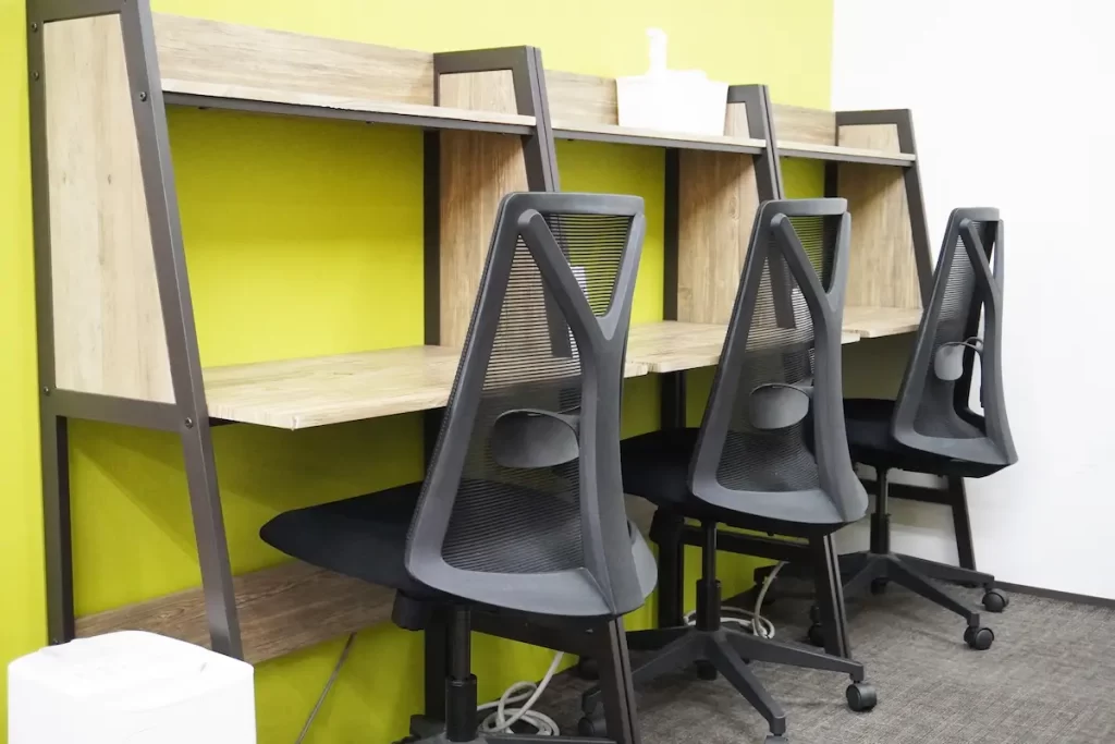 就労移行支援事業所リンクス新越谷の訓練スペース1