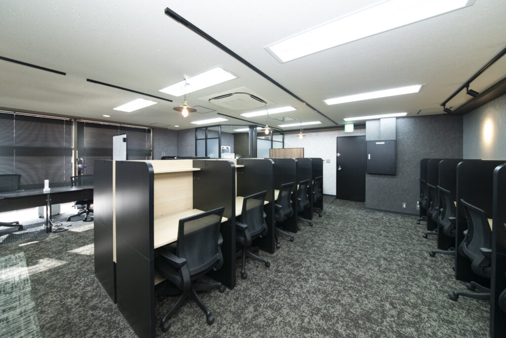 就労移行支援事業所リンクス松戸の個別訓練スペース3