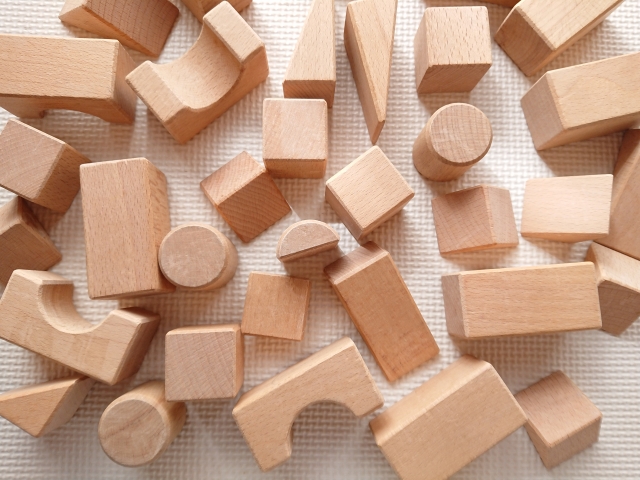 言葉で伝えるって難しい!?「図形伝達ゲーム」