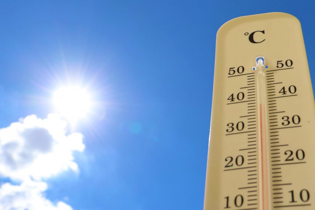 夏-紫外線-気温のイメージ
